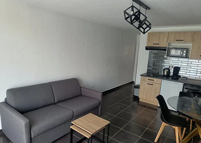 Micro Maison, Refait A Neuf, Spacieux, Agreable